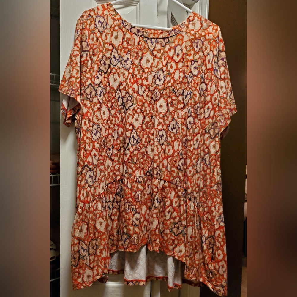 LOGO Orange/Purple flowey shirt